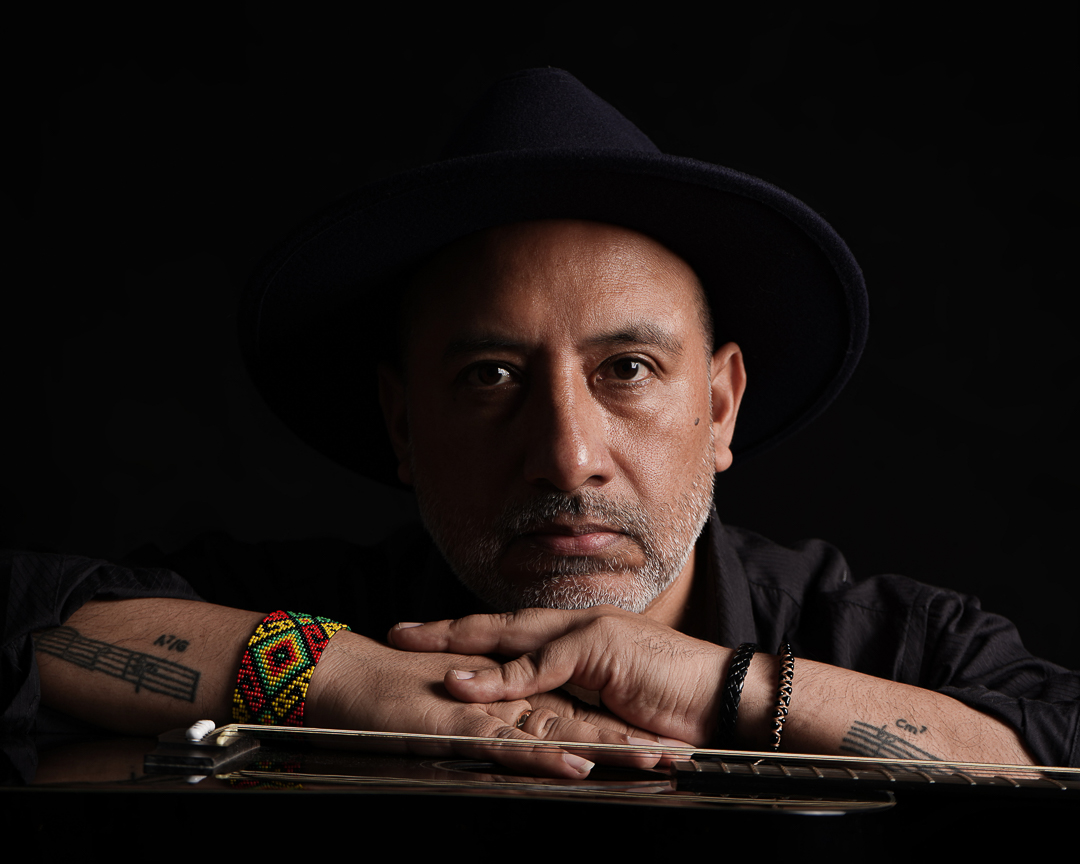 Enrique Mesías, cantautor peruano